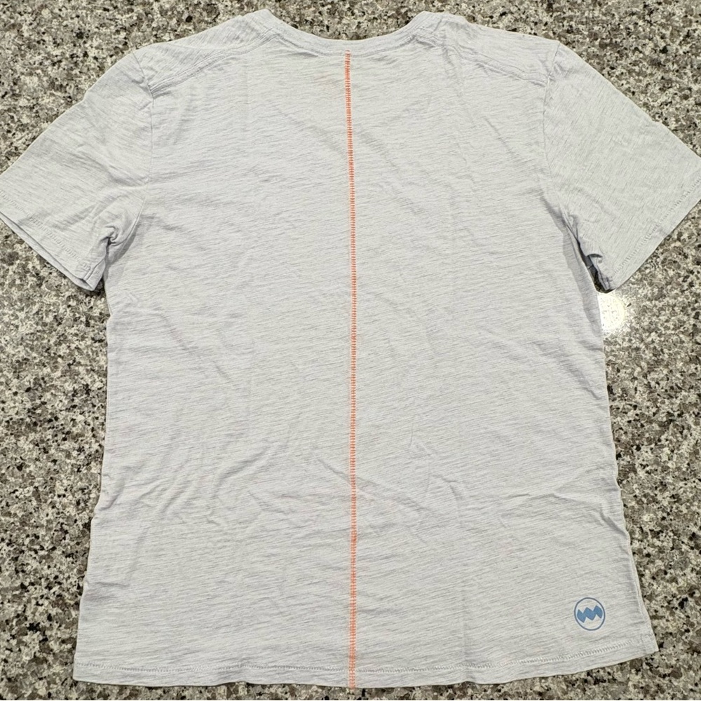 Janji Shirt - Picture 7 of 7